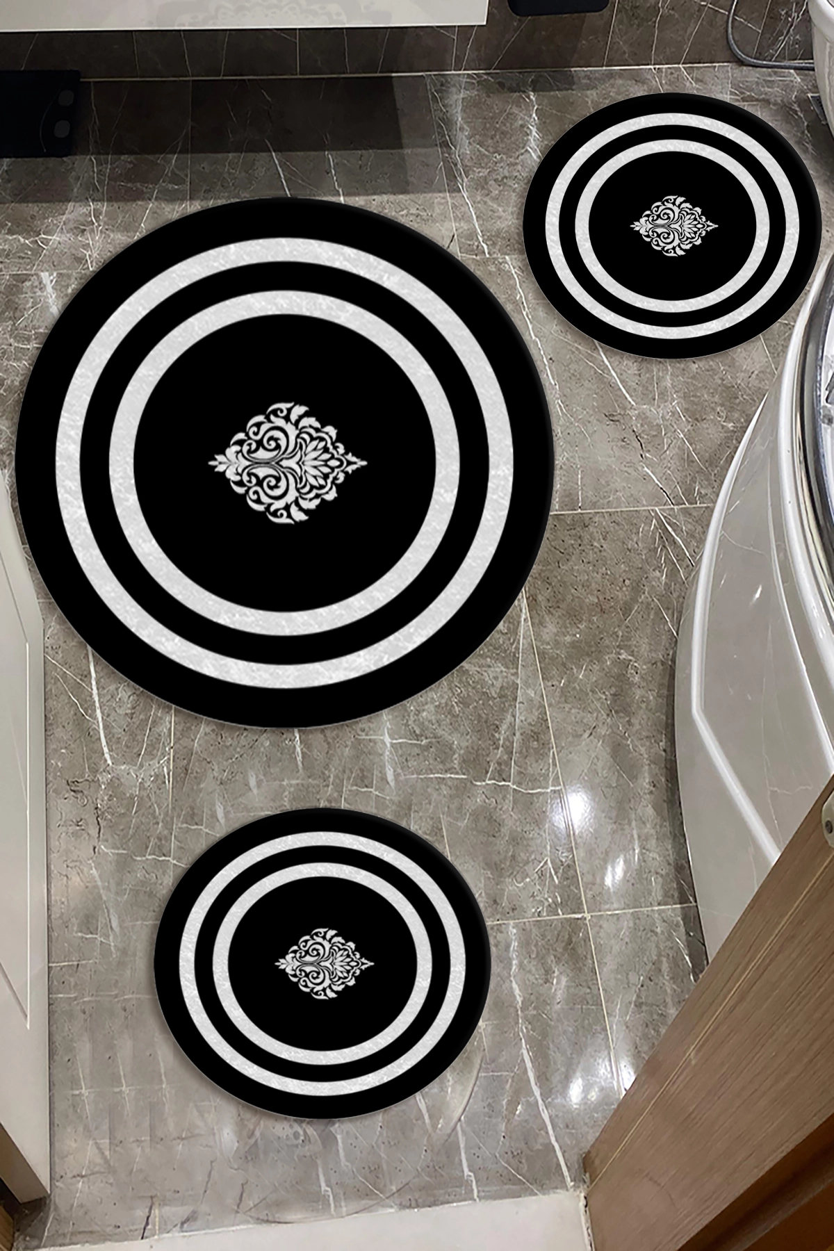 Siyah Zemin Beyaz Çizgili Dot Taban Üçlü Paspas Seti