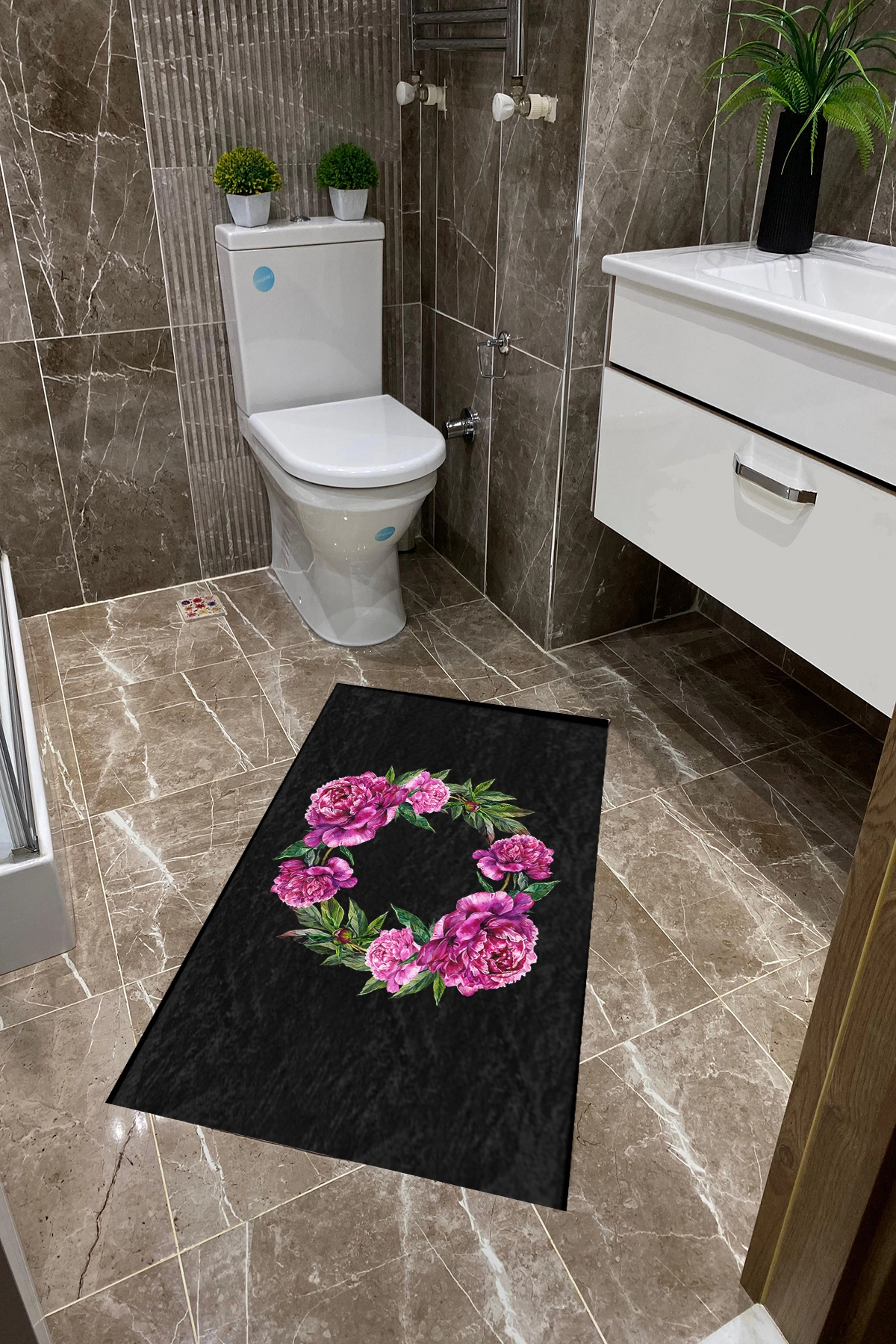 Siyah Zemin Çiçekli Dot Taban İnce Klozet Takımı