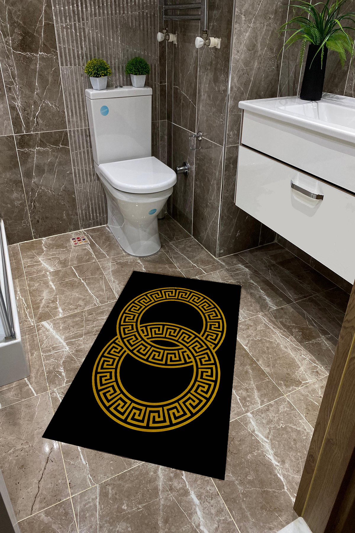 Siyah Zemin Gold Key Model Kalın Klozet Takımı